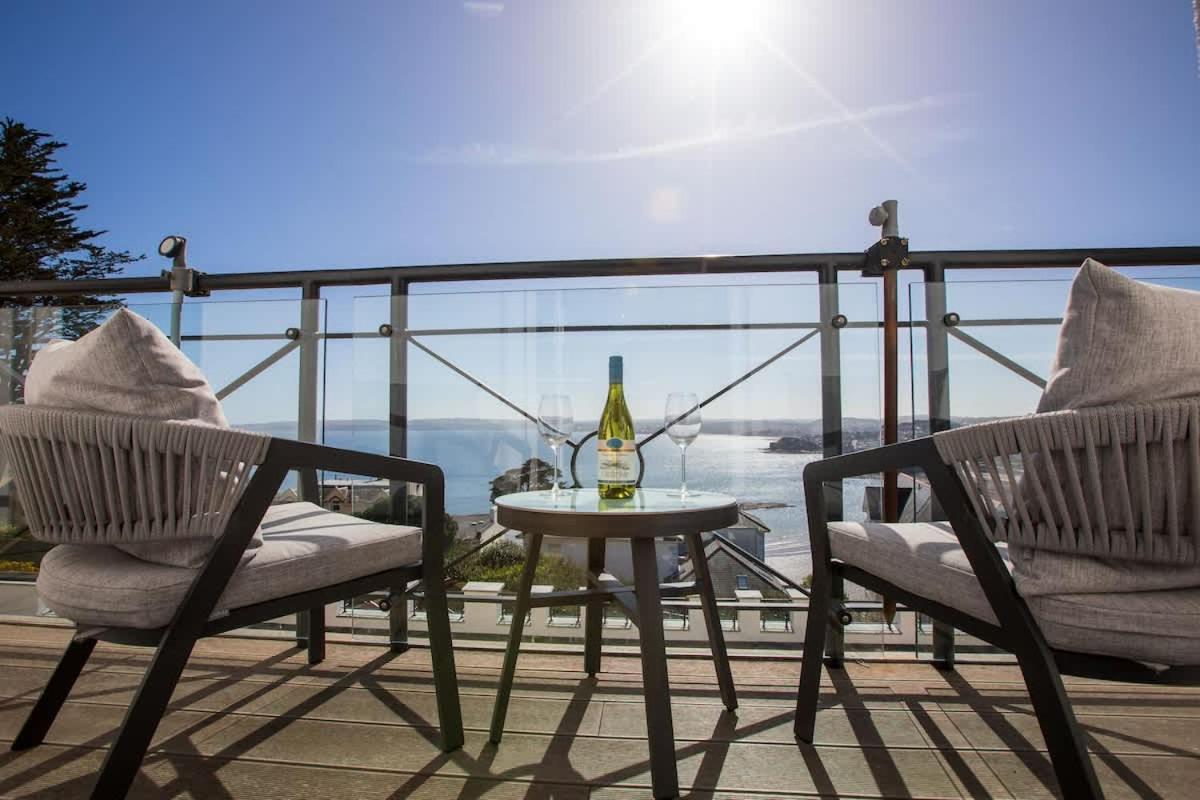 Breathtaking Views At The Bay Holiday home